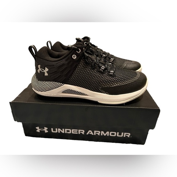 NIB Under Armour Women’s Hovr Block City Athletic Shoes in Black/White size 6.5 - Picture 3 of 9